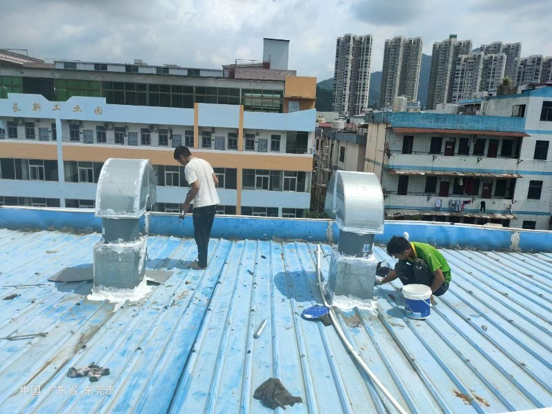 文登钢结构屋面涂料维修方法